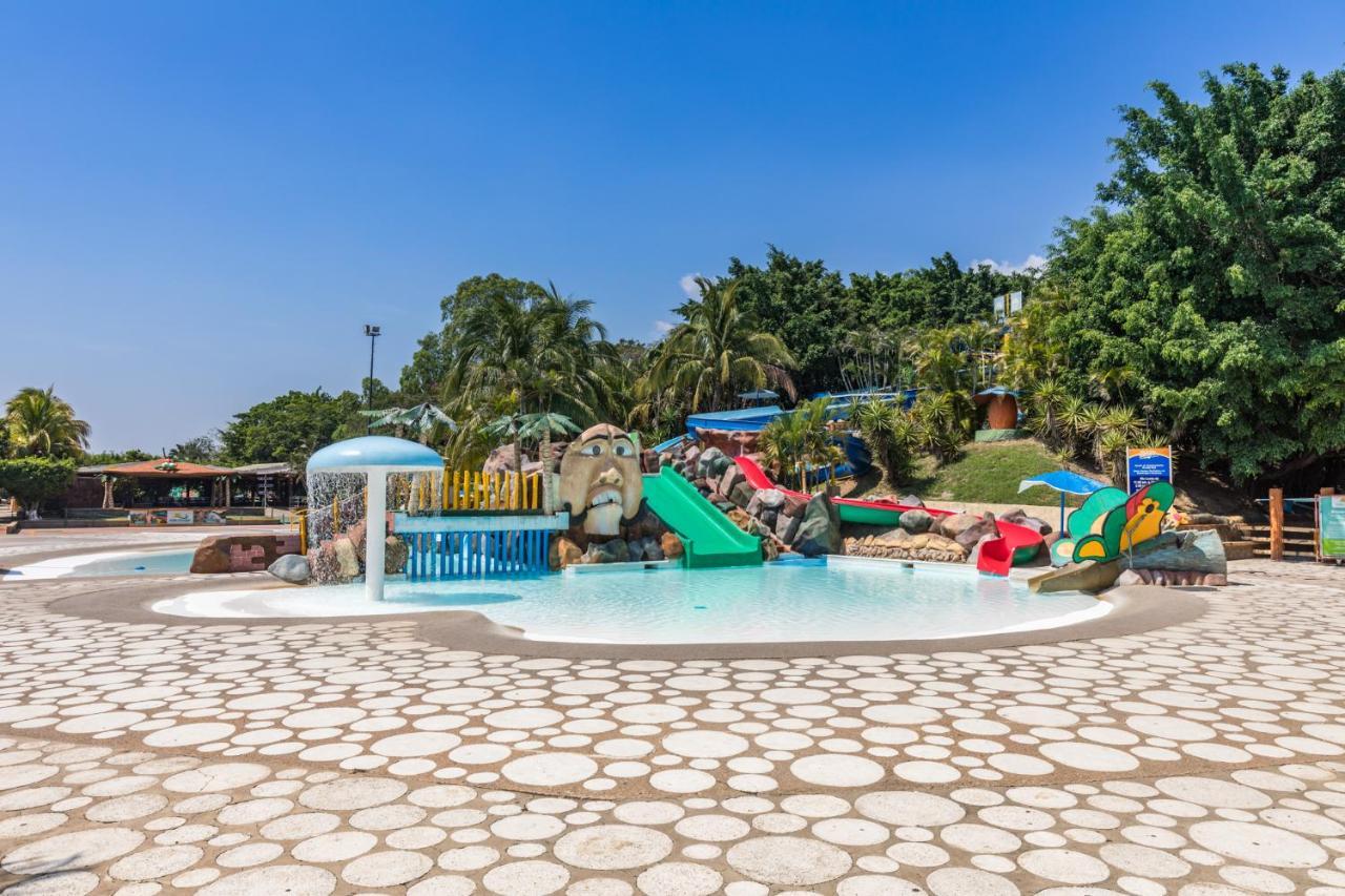 Resort Y Parque Acuatico Valle Dorado El Rosario Eksteriør bilde